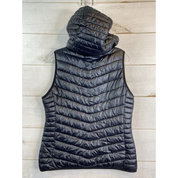 Old Navy Active Vest Womens M Black Hooded Full Zip Pockets Quilted Lightweight - Picture 8 of 11